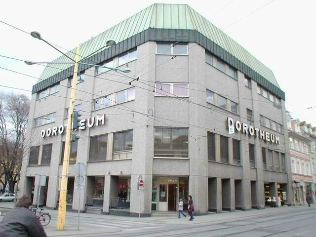 Weniger prächtig: So kannte man das Gebäude seit den 1970ern.  | Foto: Regionalmedien Steiermark