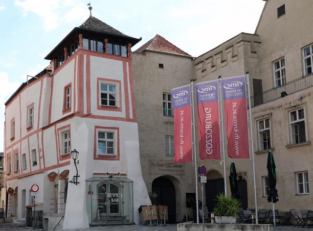  Das Haus Hoher Markt 10 erstrahlt nach der Fassaden-Restaurierung in frischem Glanz.
 | Foto: Stadt Krems