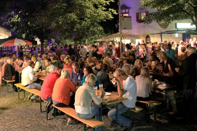 Die umtriebigen Organisatoren des Absamer Dorffestes schaffen es immer wieder ein anspruchsvolles Programm auf die Beine zu stellen. | Foto: TVB Hall-Wattens