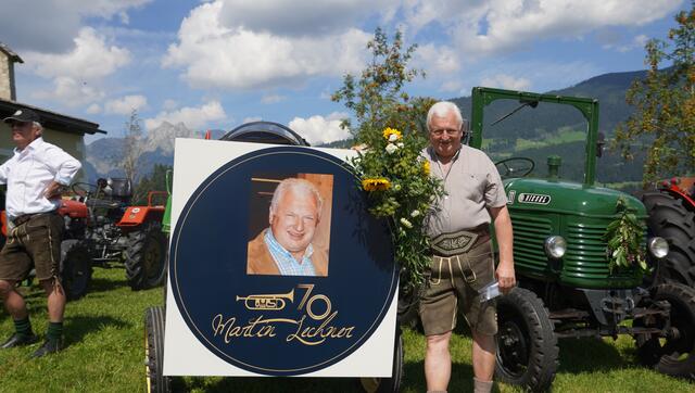 Der Instrumentenbauer Martin Lechner verabschiedet sich zu seinem 70. Geburtstag in die Pension. | Foto: Hallinger