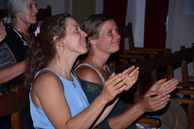 Theater-Sommer Grein 2022. Großartige Premiere AMS. Mit den ARTworkers.  | Foto: Robert Zinterhof