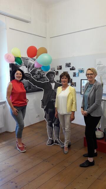 Das Team von "Frau in der Wirtschaft" lädt alle interessierten Unternehmerinnen und Unternehmer zur kostenlosen Veranstaltung ein  | Foto: Frau in der Wirtschaft