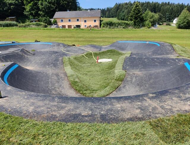 Weil die Anlage asphaltiert wurde, kann sie vielfältig genutzt werden. | Foto: Gemeinde Neustift