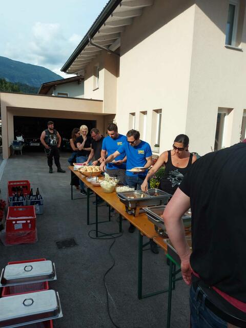 Andrang am Buffet | Foto: Climbingzoo