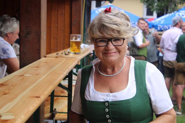 Jodlerlegende Resi Pretterhofer war voll im Einsatz. | Foto: RegionalMedien Steiermark/Hofmüller