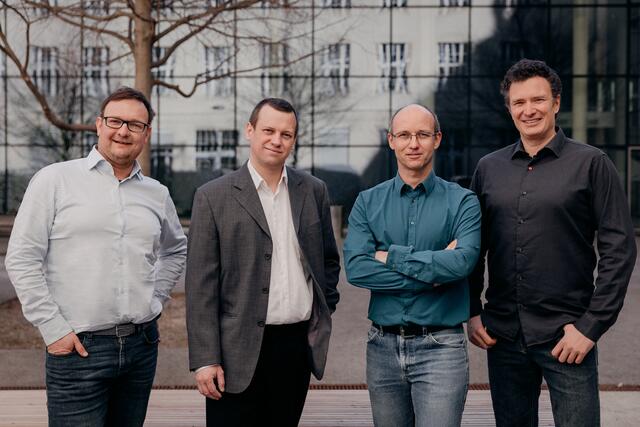 Entwickeln Strom aus Windenergie in einem neuartigen Verfahren: Horst Kautschitz, Harald Noak, Markus Schlagbauer und Rene Maiberg | Foto: FotoCRafie