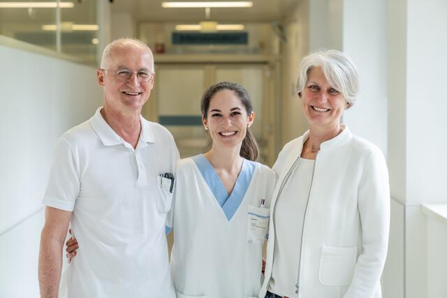 Franz, Diana und Berta Schachinger verbindet die gemeinsame Leidenschaft für das Gesundheitswesen und die Pflege. | Foto: PEK Kirchdorf-Steyr