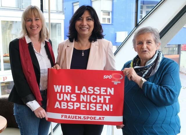 SPÖ-Frauen fordern den raschen Bau eines Frauenhauses im Tiroler Oberland: Imster Bezirksfrauenvorsitzende Alexandra Zolitsch, Landesfrauenvorsitzende Selma Yildirim und Brigitte Trötzmüller, Bezirksfrauenvorsitzende in Landeck. | Foto: SPÖ