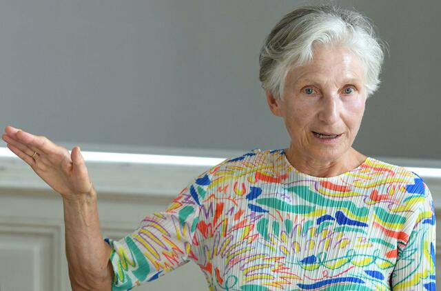 Das Urteil hält eindeutig fest, dass das Kindeswohl einem etwaigen Fehlverhalten der Eltern voranzustellen ist, erklärt Irmgard Griss, Leiterin der Kindeswohlkommission. | Foto: HELMUT FOHRINGER / APA / picturedesk.com