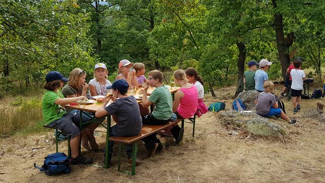 Wildbret in aller Munde, hier schmeckt „Slow Food“ Groß und Klein
