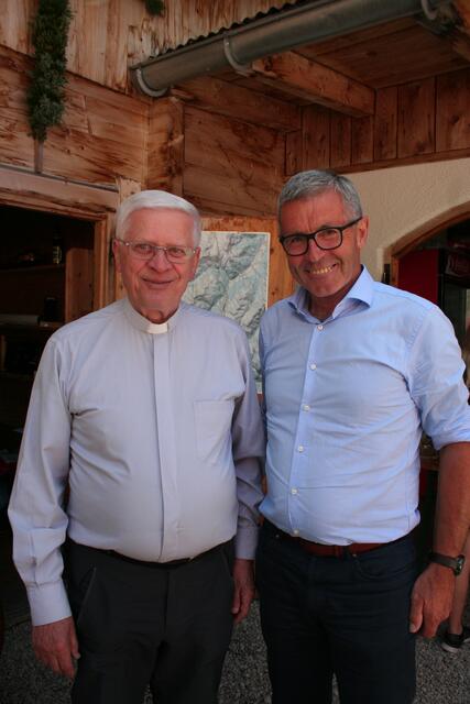 Pater Herbert Meißl und Anton Steixner | Foto: Mair