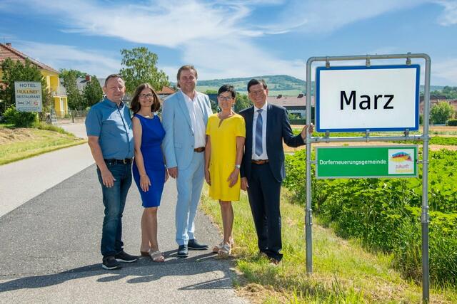v.l. Rudolf Kern, Maria Zachs, Franz Buchinger, Getraude Zachs und Gerald Hüller | Foto: ÖVP Marz