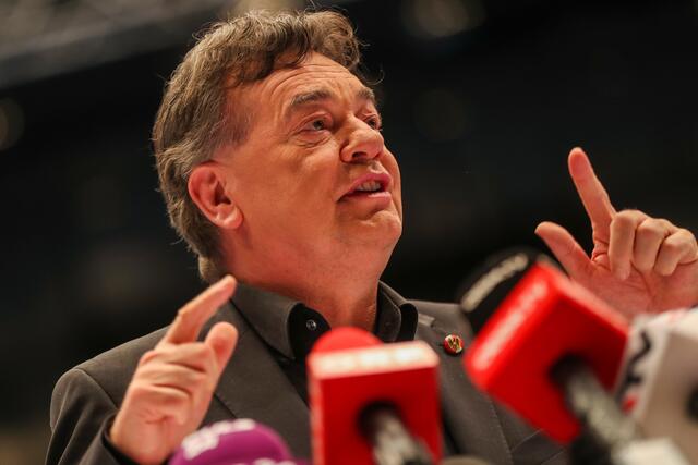 Maßnahmen gegen Teuerung: Vizekanzler Werner Kogler (Grüne) muss sich die Kritik der Grazer Bürgermeisterin Elke Kahr (KPÖ) gefallen lassen.  | Foto: GEPA
