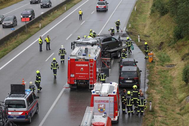 Der Unfall forderte sechs Verletzte. | Foto: laumat.at