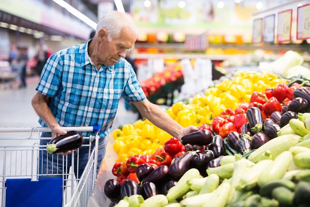 Die Kosten des tägliches Lebens erhöhen sich stetig. Gemüse verteuerte sich im Schnitt um 12,5 Prozent im Vergleich zum Vorjahr. | Foto: stock.adobe.com/caftor