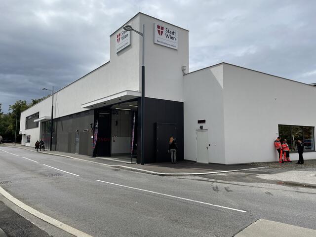 So schaut sie von außen aus, die neue Liesinger Rettungsstation in der Seybelgasse 3. | Foto: Kautzky