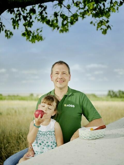 Wolfang Stadlmann mit seiner Tochter in Rust | Foto: ADEG