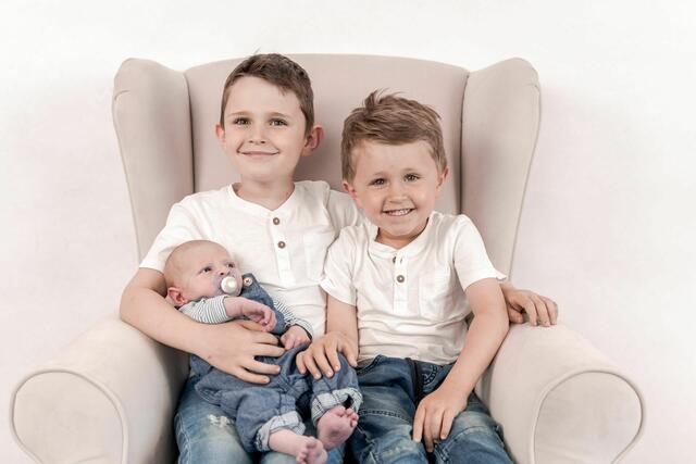 Leonard, Geburtstag: 2. April 2022, Eltern: Denise und Manuel Schmid, Brüder: Paul und Anton, Wohnort: Pöllauberg. | Foto: Jacqueline Terler Foto-Videografie