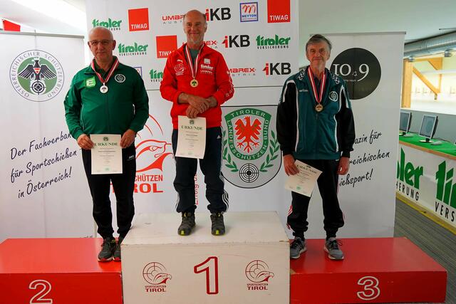 Auch im 2x30 Dreistellungskampf war Raimund Felderer erfolgreich und holte Gold für Tirol | Foto: Christian Kramer, TLSB