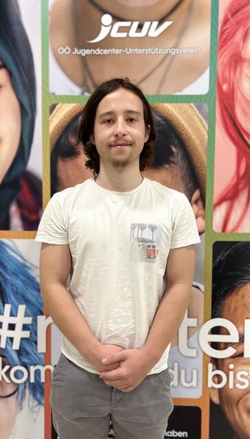 Tobias Lehner verrichtet seinen Zivildienst im ÖGJ-Jugendcafé Leonding. | Foto: JCUV