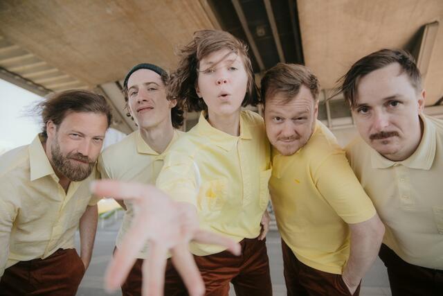 Die fünf Ausnahmetalente Mira Lu Kovacs, Benny Omerzell, Manu Mayr, Martin Eberle und Andreas Lettner formen 5K HD. | Foto: Hanna Fasching