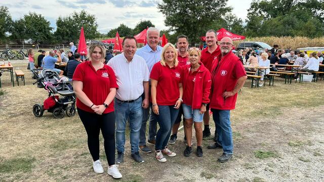 Anika Zehner, LAbg. Hannes Weninger, LHStv. Franz Schnabl, Chiara Feher, Vzbgm. Sebastian Remmert, Organisatorin Claudia Dorn, Andreas Gily und Josef Farthofer. | Foto: SPÖ NÖ