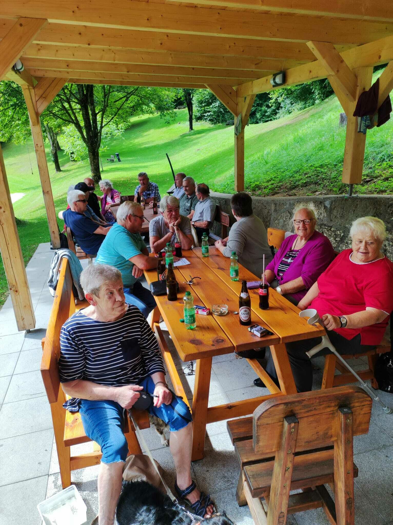 Senioren feierten ihr Sommerfest Am Lummerstorfer Teich in St. Johann