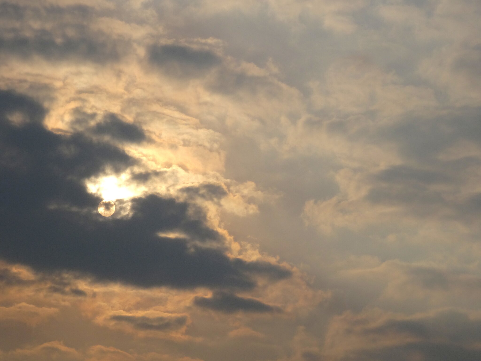 Austria: Clouds in the east and sun in the southwest on August 28