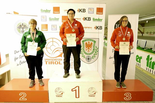 Stehend frei auf die 100m Distanz konnte Martina Chamson den Sieg vor der Burgenländerin Anita Grabensberger und ihrer Schützenkollegin Sonja Kaspar erringen | Foto: Christian Kramer, TLSB