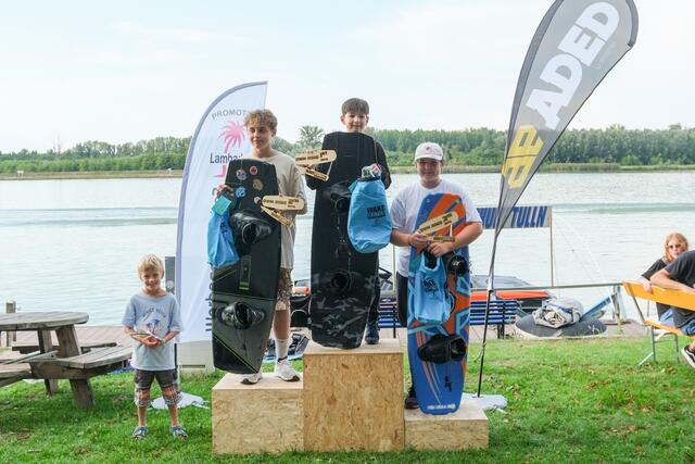 Tulln Boys:
Felix Wagner-Nagl (WSC Marbach)
Niklas Huber (WSC Marbach)
Felix Nemec (WSC Marbach)
Leonhard Gusner (WSC Marbach) | Foto: Wasserskiclub Tulln