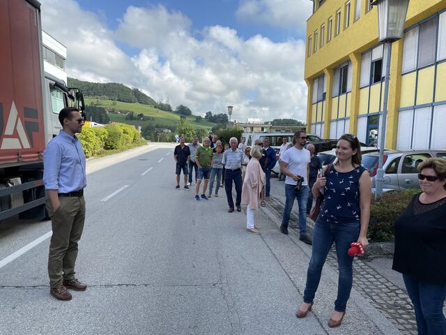 Vor dem Asylheim Bergheim. | Foto: Philip Steiner