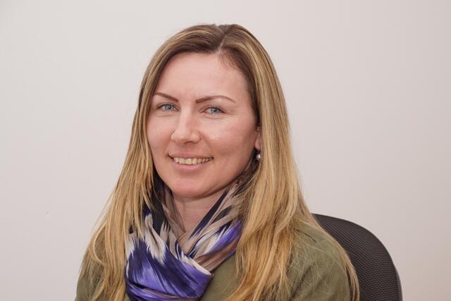 „Dachbegrünungen sind wertvolle Ausgleichsflächen, die einen vielfältigen Lebensraum für Insekten anbieten“,  weiß Gabriel-Oberngruber.  | Foto: Helmut Eder