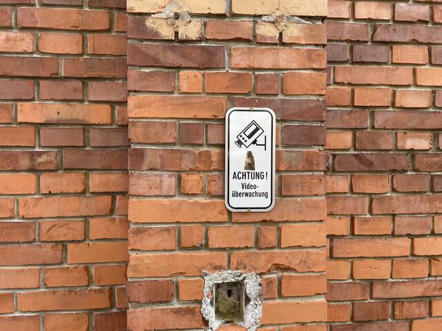 Pech für die Sprayer: Achtung Videoüberwachung | Foto: Martin Schöndorfer, 2022