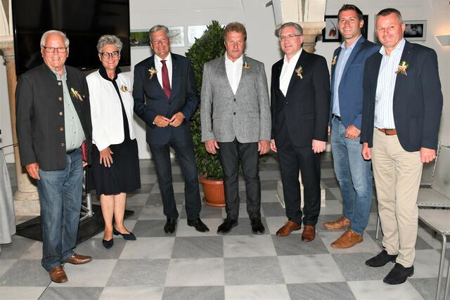 NR-Abg. a.D. Anton Leikam, Vzbgm.in Silvia Radaelli, Landeshauptmann Dr. Peter Kaiser, Vorsitzender NF SV Erfried Schlosser, Bgm. Ing. Martin Kulmer, Vzbgm.  Mag. Philipp Liesnig, LAbg. Günter Leikam