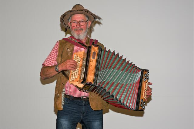 Harmonikaspieler Alfred Moser