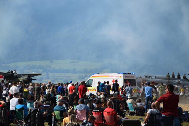 Das Rote Kreuz musste zu kleineren Einsätzen am Gelände. | Foto: Verderber