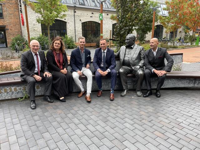 Die Delegation aus Niederösterreich in Estland: Helmut Miernicki, Kerstin Koren, Madis Judanov, Jochen Danninger, Claus Zeppelzauer | Foto: Karin Zeiler