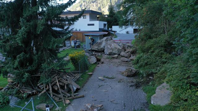 Großes Glück hatten die Bewohner der Häuser bei dem Elementarereignis in Längenfeld. | Foto: ZOOM-Tirol