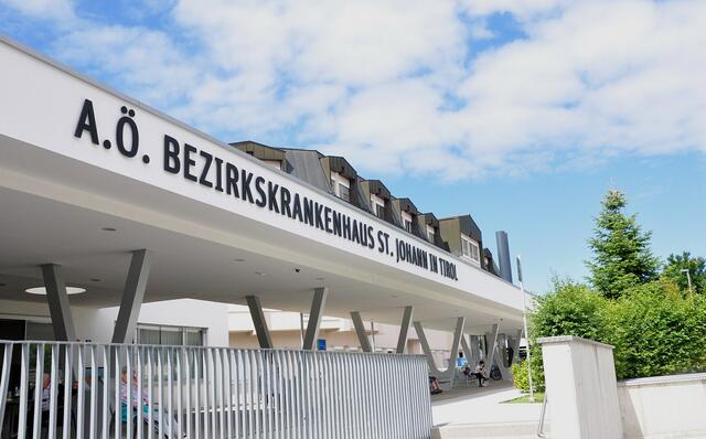 Vertreter des Bezirksspitals bekräftigen ihre Forderungen nach einem zweiten MRT. | Foto: Ritsch