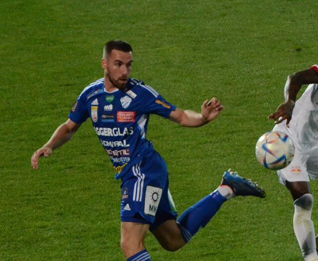 Matija Horvat musste nach einem harmlosen Foul nach 14 Minuten mit "Rot" vom Feld | Foto: KK