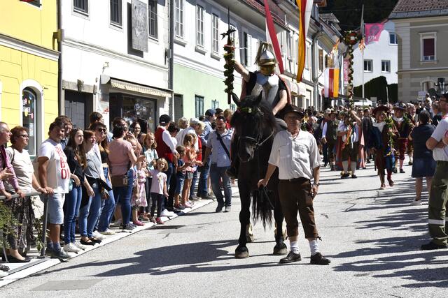 Der Festzug führt vom Grenzlandheim über den Hauptplatz zur Marktwiese. | Foto: RegionalMedien