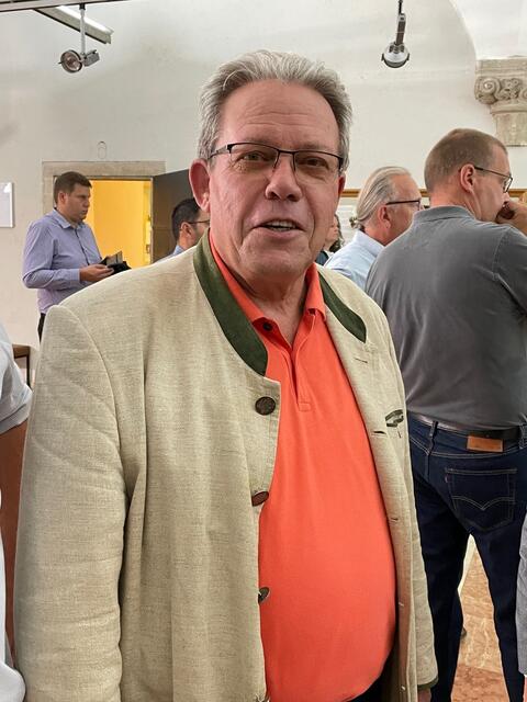 Wolfgang Mahrer (KLS) zeigt sich zufrieden. | Foto: Necker