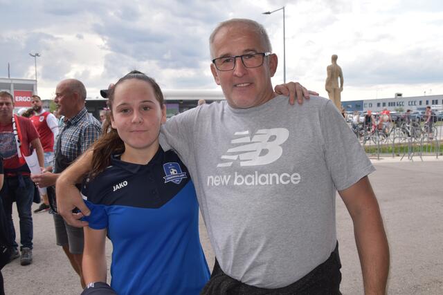 Auch die frischgebackene "Fußballerin des Jahres" im Burgenland, Julia Meixner, war mit dabei. | Foto: Michael Strini