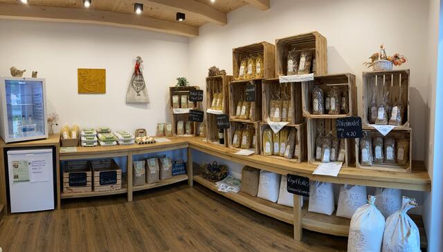 Biohof Hutterer in Kirchheim im Innkreis: Hofladen mit Selbstbedienung von 5 bis 20:30 Uhr | Foto: Hutterer