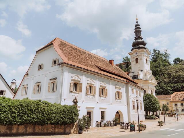 Die Marktgemeinde Ehrenhausen an der Weinstraße ist sowohl eine beliebte Tourismus- als auch Wohnsitzgemeinde.  | Foto: stella