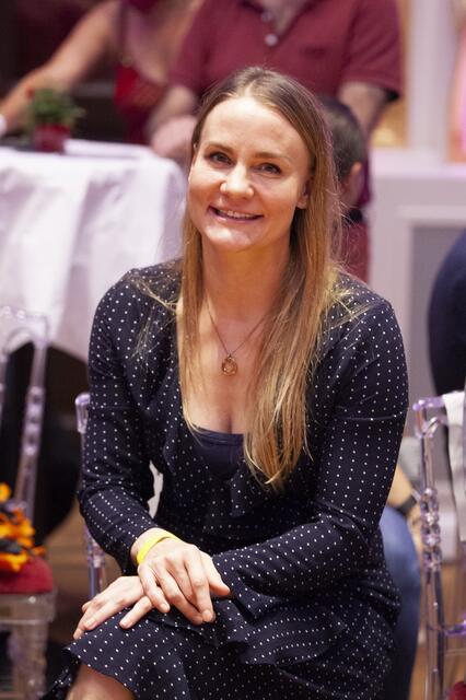 Eingebettet in das 90-Jahres-Jubiläum des TSK Schwarz-Weiss Wien, fand in den Sophiensälen die Wiener Landesmeisterschaft der Lateintänze statt. Als Gäste wurden unter anderem die Promi-Damen aus dem ORF-Format Dancing Stars begrüßt. Mit Nicole Wesner.