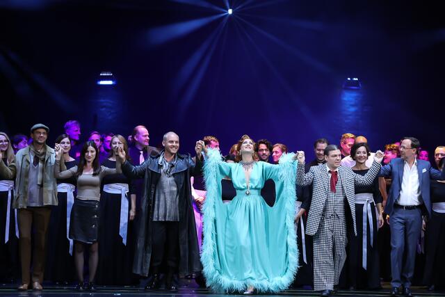 Das große Finale der Bühnenshow. | Foto: Oliver Wolf