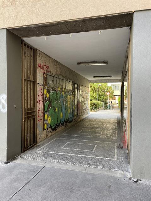 Der Weg ist ein beliebter Abschneider per Fahrrad von der Ahornergasse zur Neubaugasse. | Foto: pez