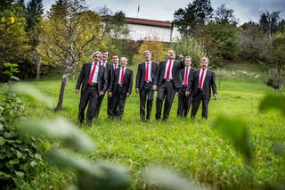 Das weit über die Grenzen hinaus bekannte Oktet Suha wurde im Kulturverein KPD Drava gegründet.