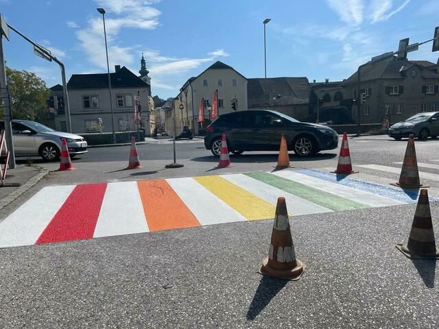 Verkehrssicherheit: Freistadts erster bunter Zebrastreifen - Freistadt